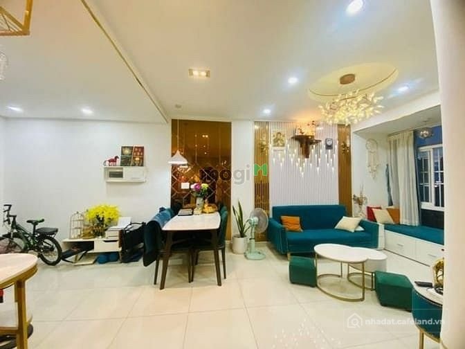 Bán căn hộ chung cư: Bán căn 3pn , 2wc (view sông ) Sky garden 3 Phú Mỹ Hưng Q.7