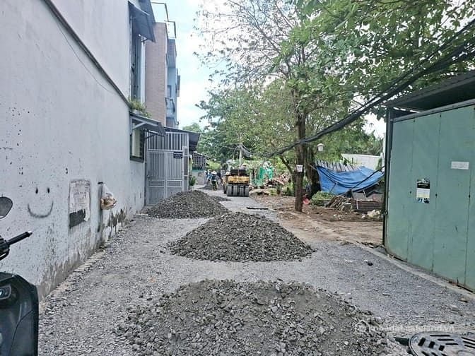 Bán nhà riêng: Hẻm xe hơi nhà cấp 4 Hẻm 1942 Huỳnh Tấn Phát, thị trấn nhà bè. SH