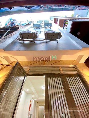 Bán nhà riêng: Nhà đẹp Hoàng Quốc Việt vừa ở vừa cho thuê dòng tiền.