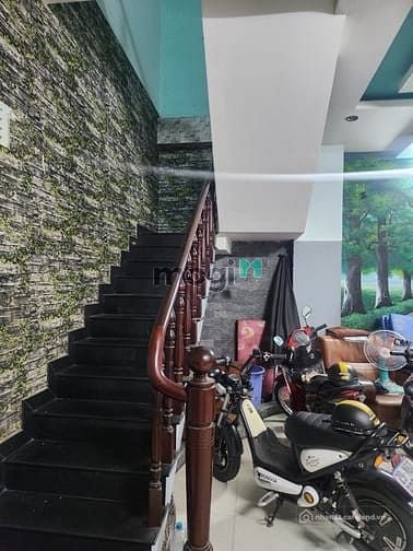 Bán nhà riêng: Bán Nhà Nở Hậu 9.22m Linh Xuân Thủ Đức - 88m2 - Giảm 300tr còn 4.