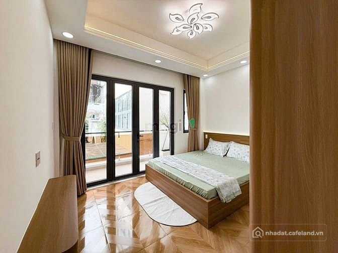 Bán nhà riêng: Gấp Trần Hưng Đạo, Quận 1 - 4,7x15,3 (72m2) 5T HĐT 540tr - giảm 5