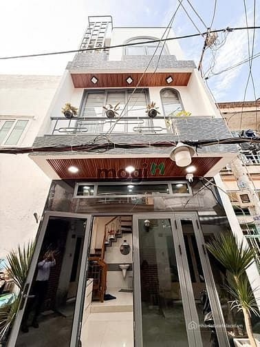 Bán nhà riêng:  TRÁI TIM QUẬN 10 – Nguyễn Tri Phương   Nhà 3 tầng chỉn chu, 2