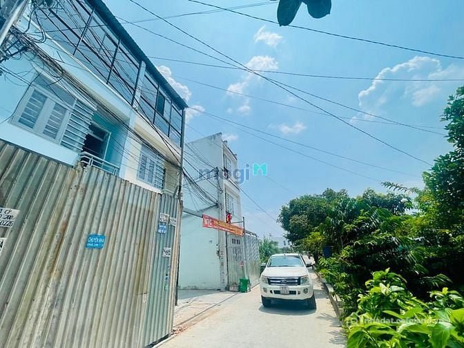 Nhà 2 lầu - Pháp Lí Chuẩn Gần Chợ Đường Ngay Hà Huy Giáp Q12