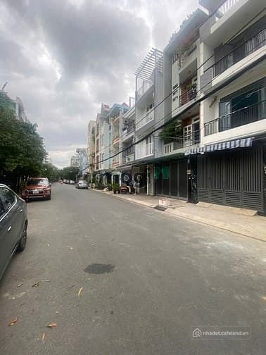 Bán nhà riêng: bán nhà ngay sân golf tân sơn 70 m2 3pn 5,9999 tỷ