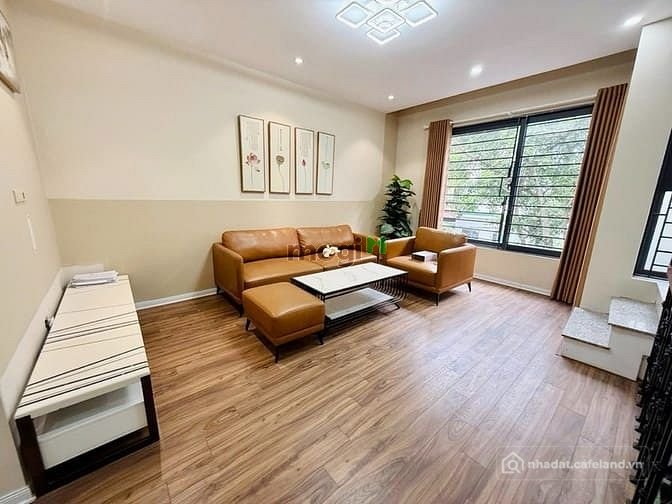 Bán nhà riêng: Bán nhà phố Ngọc Lâm 53m2-mt5m- 4 tầng, ô tô , gần cầu Chương Dươ