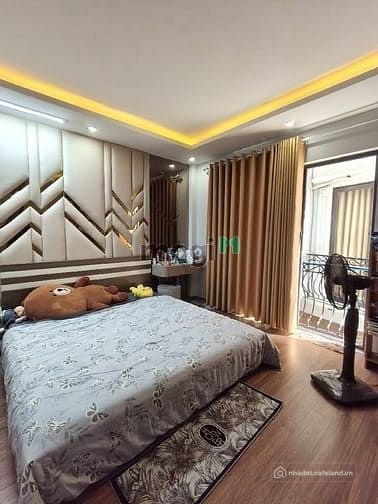 Bán nhà riêng: Nhà đẹp phố Việt Hưng 5 tầng, hiếm trong tầm giá, gần bigC Long B