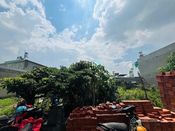 Bán đất thổ cư: Đất Hoá An 106m2 khu Thiên Niên Kỉ giá 2,1 tỷ sổ sẵn xây dựng tự