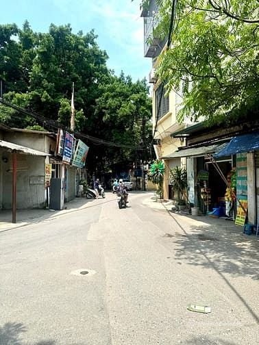 Bán đất thổ cư: Bán 60m2 đất Tựu Liệt, Linh Đàm, ô tô đỗ cửa, giá 7.5 tỷ