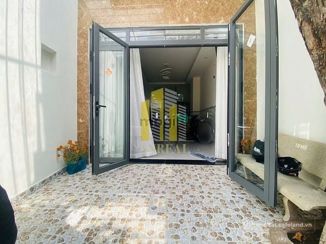 Nhà Phố Sân Rộng - Hiện Đại - Có Sẵn Nội Thất Giá 22 Triệu