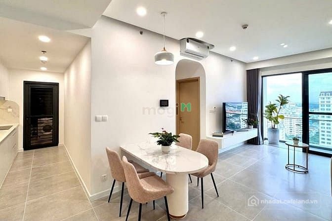 Căn hộ chung cư: Căn hộ Cảnh Viên cho thuê, diện tích 122m², 3 phòng ngủ, 2 WC.