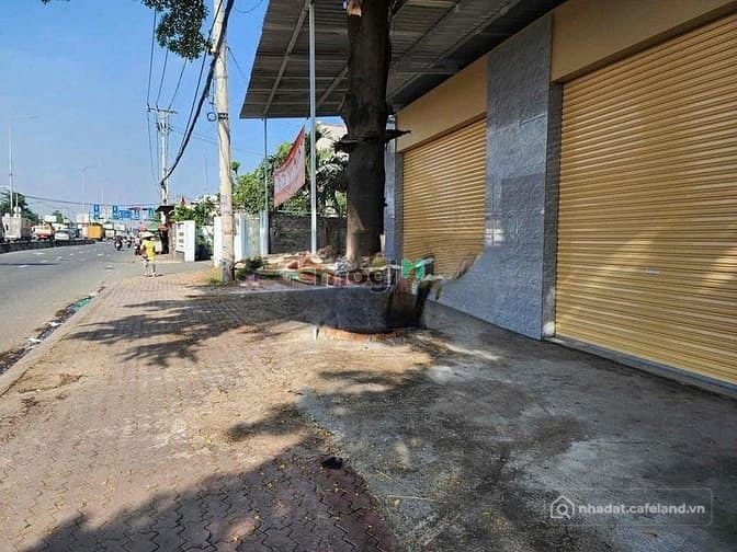 Nhà phố: mặt bằng 205m2 cho thuê mặt t Quốc Lộ 1A, Phường An Phú Đông, Quận 12