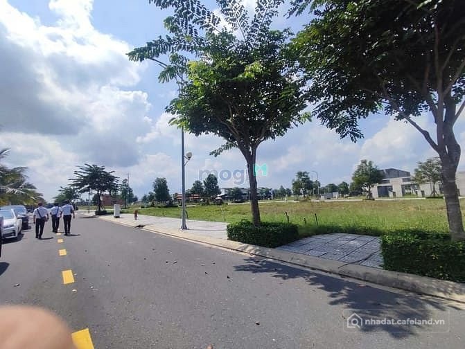 Bán đất nền dự án: Đất nền dự án 1/500 có sổ sẵn, di chuyển đến quận 1 chỉ 30 ph