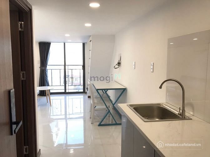 Nhà hàng - Khách sạn: Chính chủ cho thuê căn hộ 1pn + 1 gác suốt có ban công Quậ