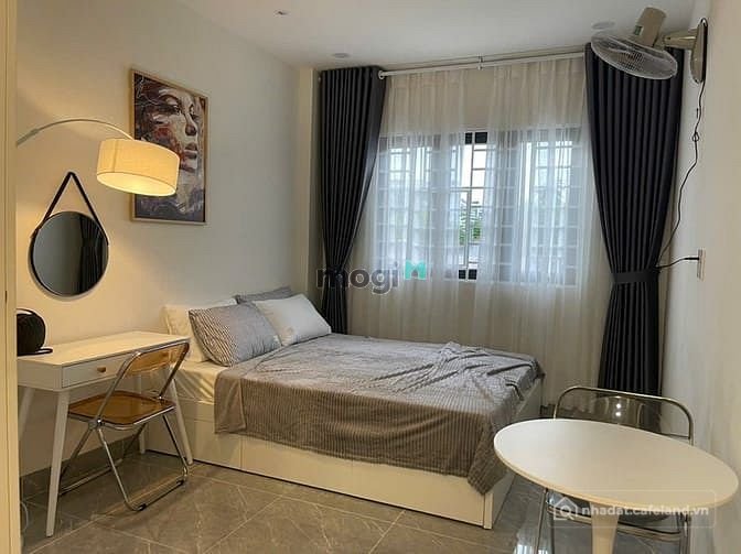 Nhà hàng - Khách sạn: Căn hộ cao cấp full nội thất ngay Liên Phường, gần SKY 9, 