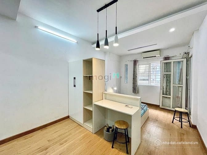 Nhà hàng - Khách sạn: Căn Hộ 1PN Tách bếp, Ban công gần KCN Tân Bình , Pandora T