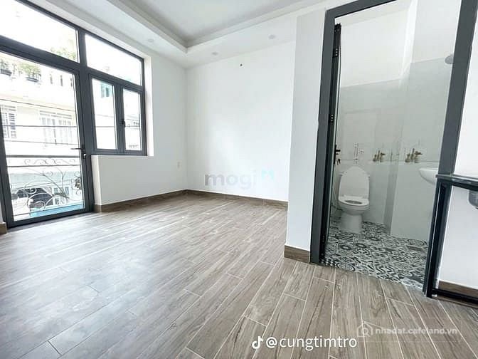 Căn Hộ ban công thoáng ở LÊ TRỌNG TẤN sát bên HUIT và TRƯỜNG CHINH