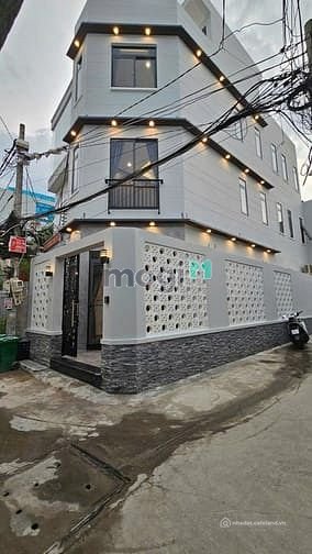 Bán nhà góc 2 mặt tiền xây mới gần đường phạm hữu lầu quận 7