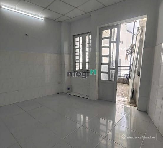 Phòng trọ: Cho thuê phòng trọ 25 m², 2.5 triệu/tháng, gần Gigamall