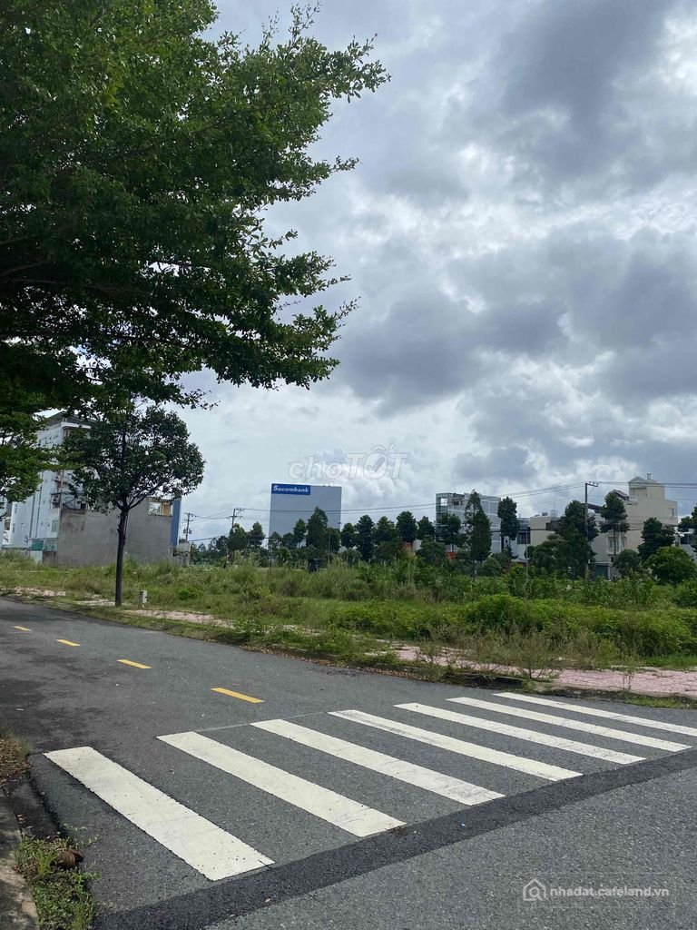 Bán đất thổ cư: Lỗ cần ra 2 nền biệt thự gần Aoen Tân An, giá nhỉnh hơn 3 tỷ