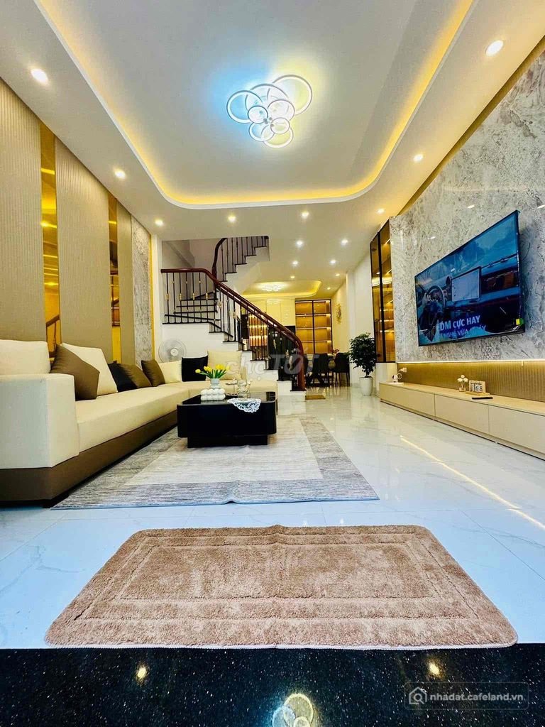 Biệt thự:  Hàng Hiếm Hào Nam, Ô Tô, Kinh Doanh, Nhà Mới, Gần Phố, Ngõ Thông