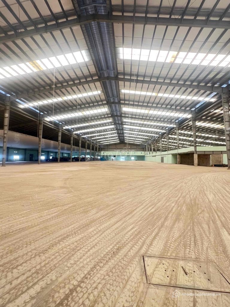 Văn phòng: Cho thuê xưởng 4000m. Khu công nghiệp Đức Hoà 3. Long An