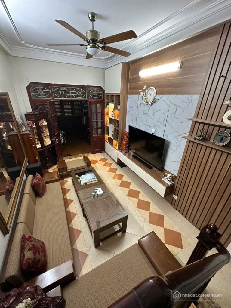 Biệt thự: Chính chủ cần bán Nhà Ngọc Thụy, DT 57.45m2, gần Khai Sơn City