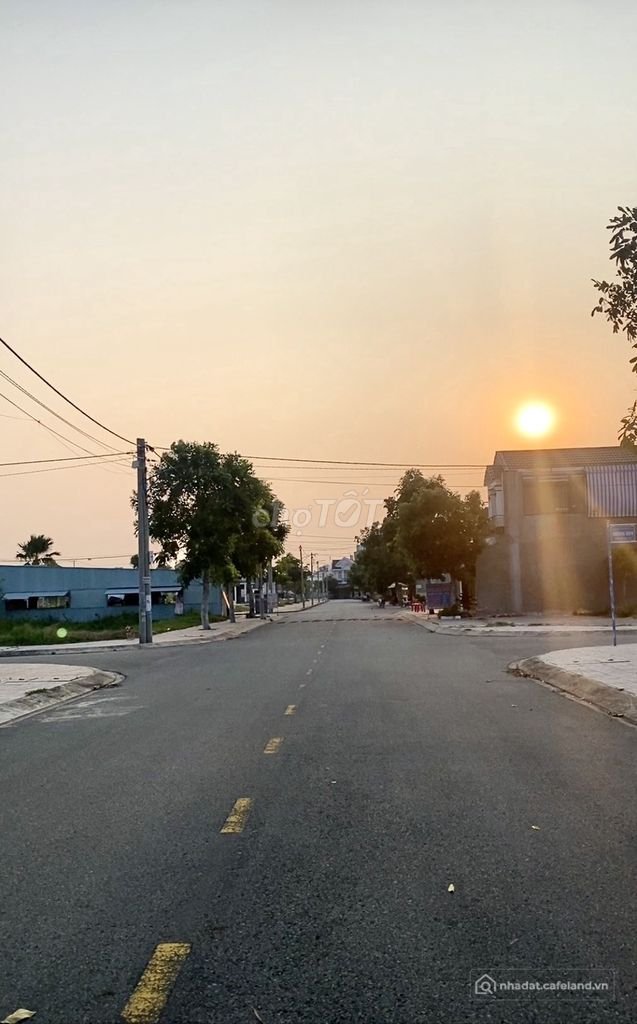 Bán đất nền dự án: chính chủ bán lỗ lô đất cát tường phú sinh 200tr tiền mặt mua