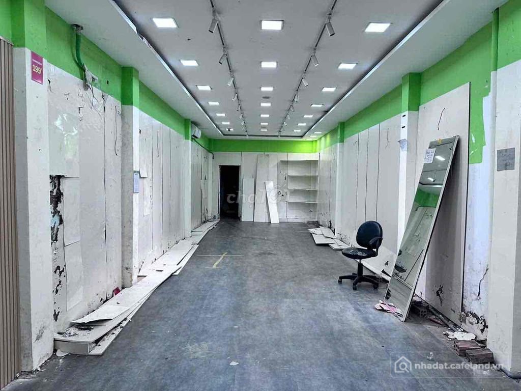 Văn phòng: cho thuê mặt bằng đẹp kinh doanh 100m2 ngay vincom plaza Biên Hoà