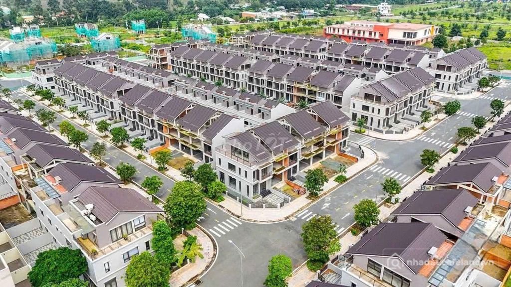 Bán đất thổ cư: Bán đất Gem Sky World Long ThànhGần sân bay Long Thành sổ riêng 