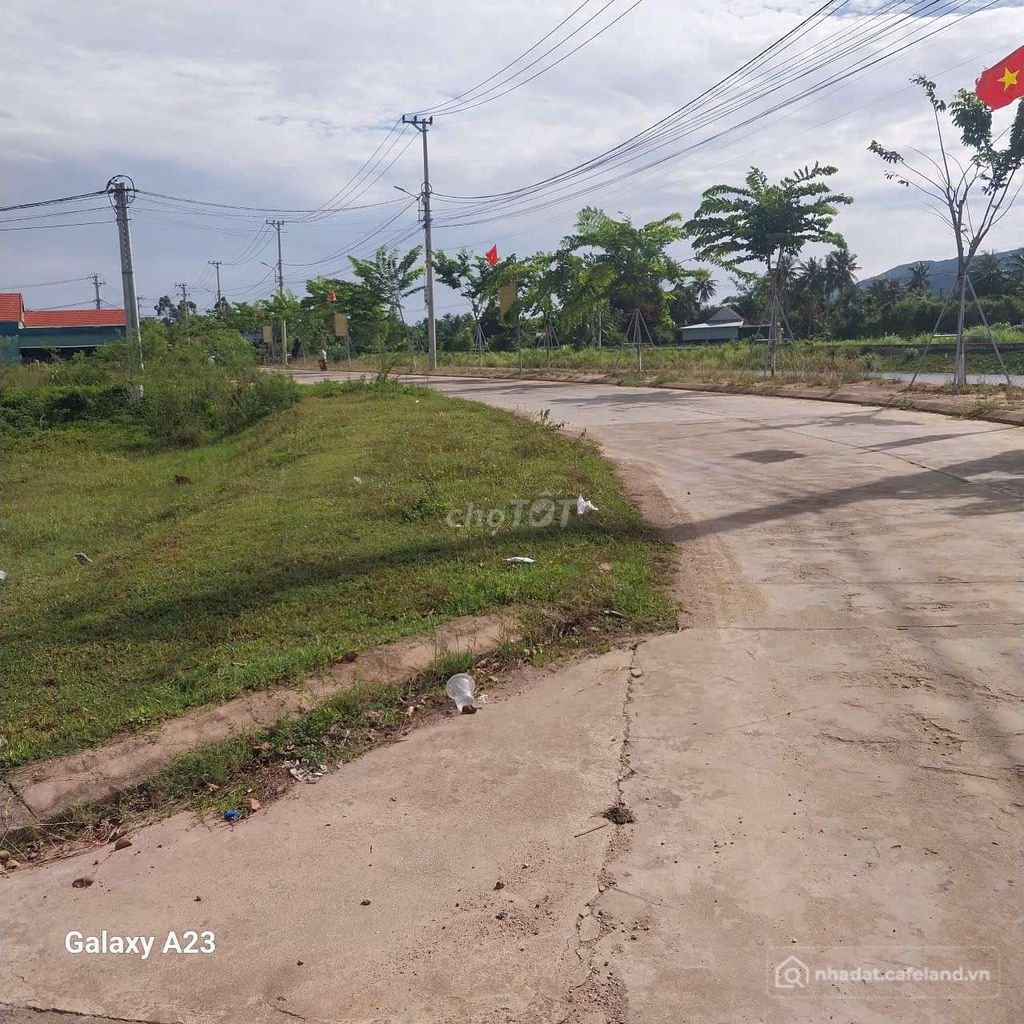 Bán đất thổ cư: 6 lô đất liền kề dự án Đồng Xanh thị trấn Phù Mỹ