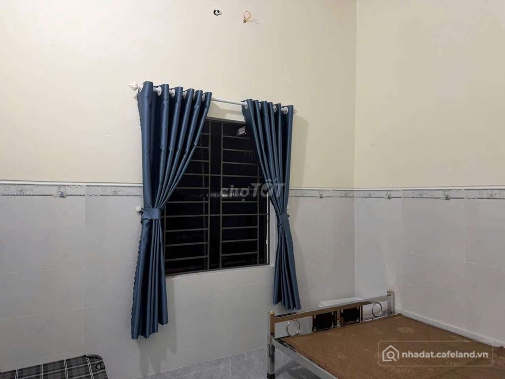 Bán nhà riêng: Nhà ngay chợ Phù Mỹ dt 8x12m cấp 4 mới xây chắc chắn