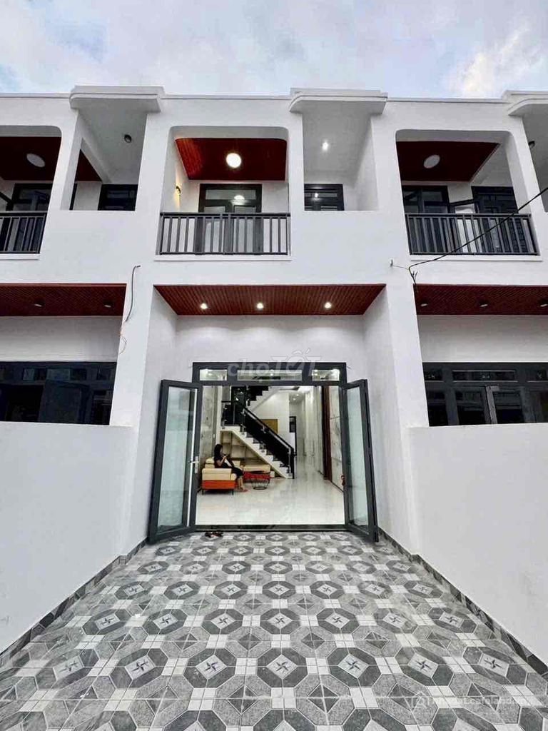 Bán nhà riêng: NHÀ LẦU NGAY BÌNH DƯƠNG VIEW SÔNG ĐẦU TƯ & NGHĨ DƯỠNG