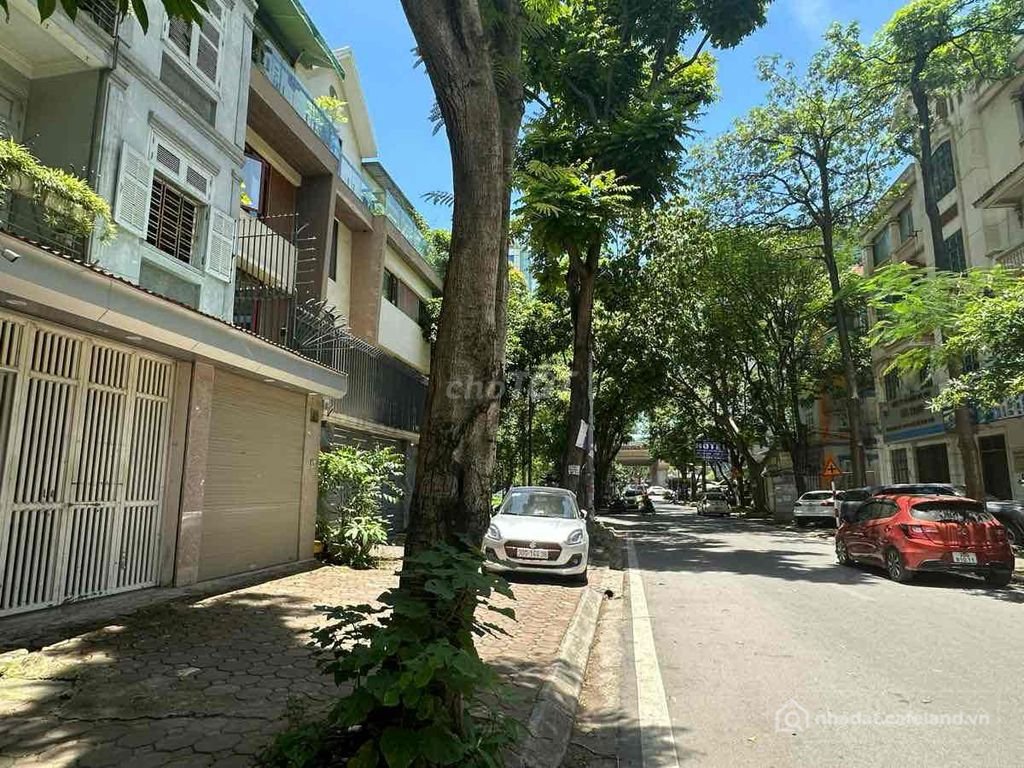 Bán nhà phố dự án: Liền kề - BẮC LINH ĐÀM - vỉa hè cực rộng - view thoáng - 3 ô 