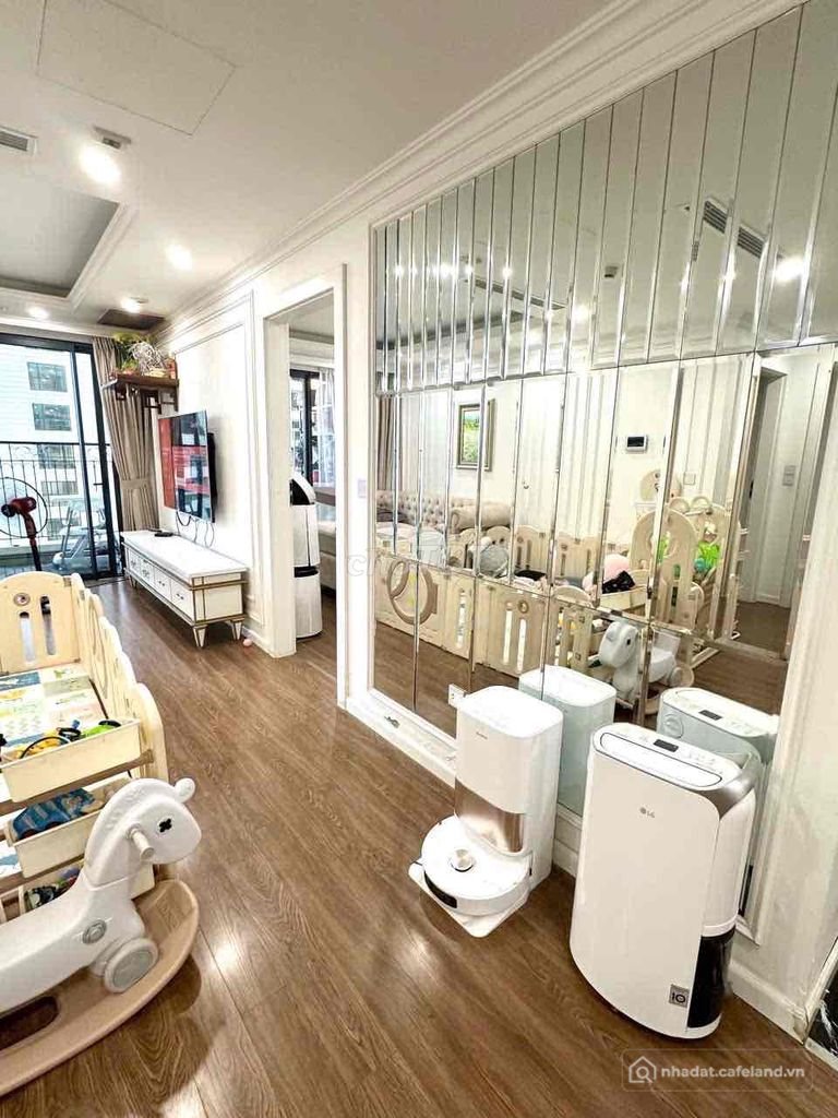 Bán căn hộ chung cư: Chính chủ bán căn hộ 3PN 2WC 95m² Sunshine Garden - Vĩnh Tu