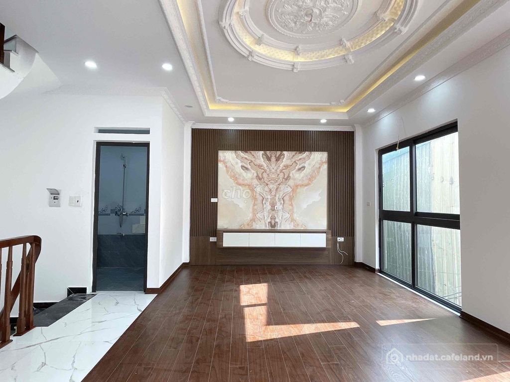 Biệt thự: Ngọc Hồi- Trần Thủ Độ Nhà Mới Koong 36m 5Tầng Mt5m 10m Ra ô Tô Tránh