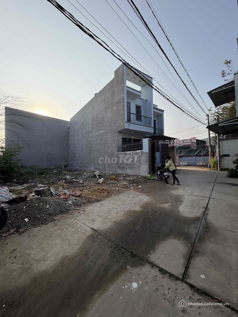 Bán đất thổ cư: 96,3m2 đất thổ cư gần khu đô thị năm sao 2 -phước lý giáp Bình C