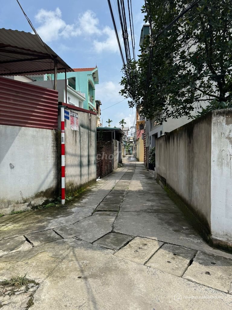 Bán đất thổ cư: Chính chủ bán đất 18/34/341 Ỷ Lan, Thôn Cự Đà, Đặng Xá, giờ Thuậ