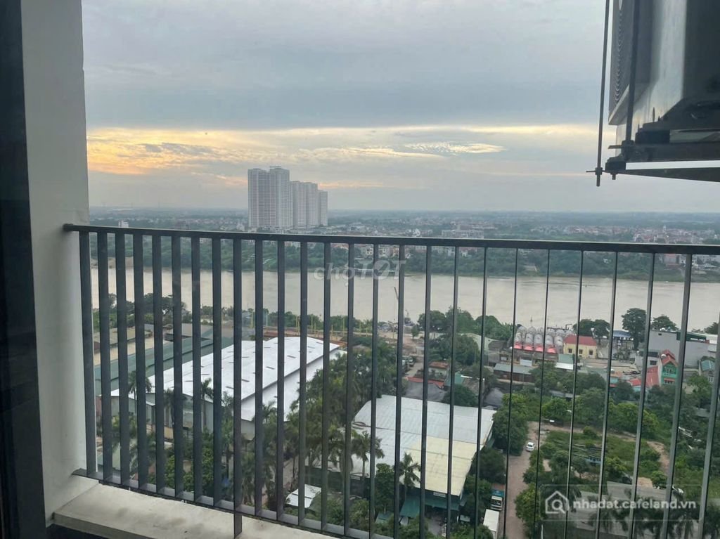 Căn hộ chung cư: Chính chủ cho thuê căn hộ 3PN, tầng 18 AQH Riverside, giá 9tr