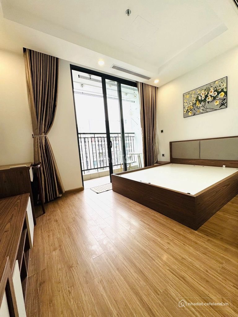 Bán căn hộ chung cư: CHÍNH CHỦ bán căn hộ Vinhomes Green Bay Mễ Trì view hồ nhỉn