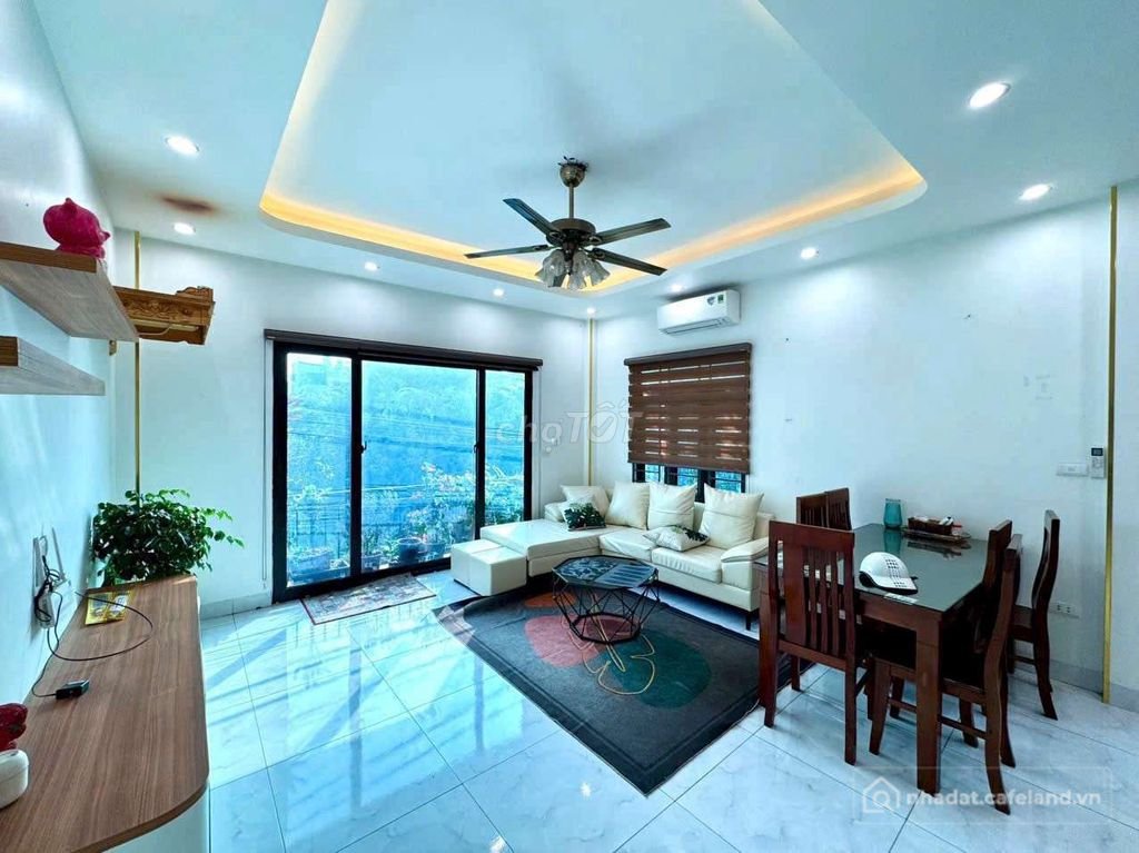 Biệt thự: Nhà 4 tầng, căn góc, gần vành đai 4 Yên Nghĩa