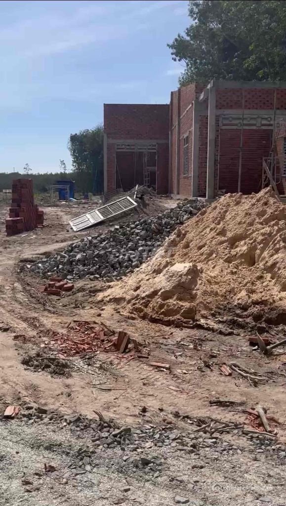 Bán đất thổ cư: Bán gấp lô đất ngay khu công nghiệp 155tr