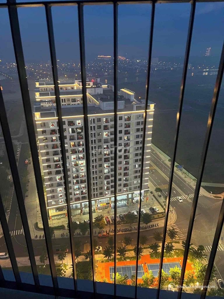 Bán căn hộ chung cư: CHÍNH CHỦ BÁN CĂN HỘ FULL NỘI THẤT FPT PLAZA 2 VIEW BIỂN