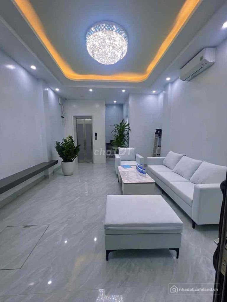 Biệt thự: Ngọc Khánh siêu hiếm, 10m ra ô tô, thang máy, 45m2