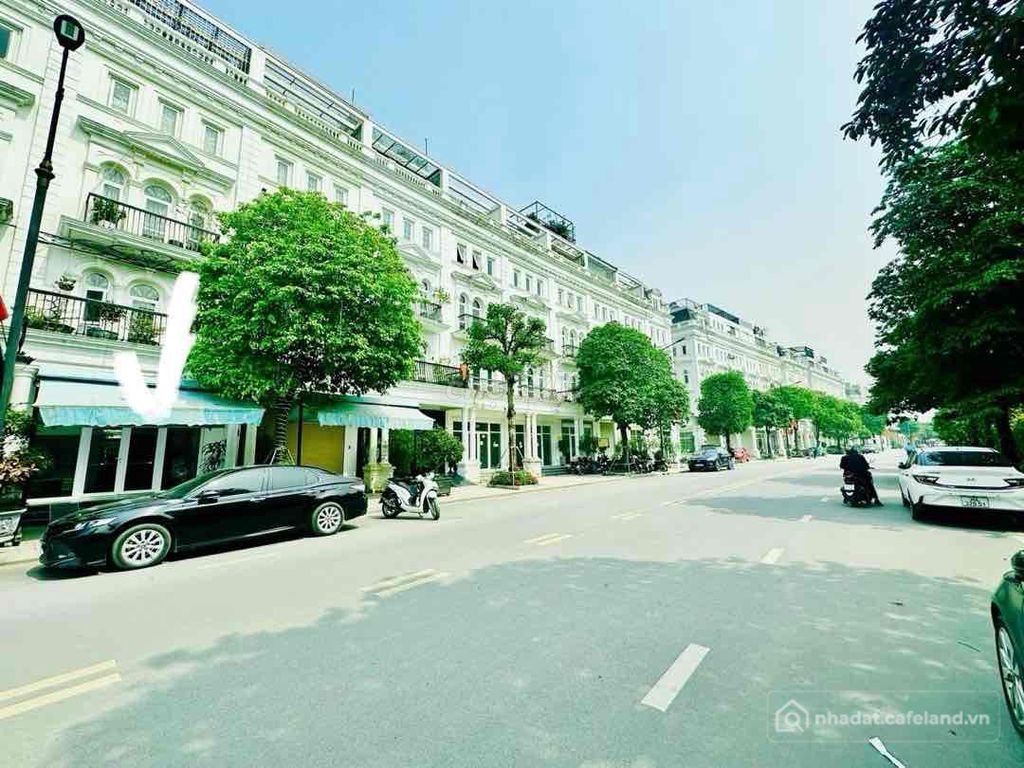 Bán nhà phố dự án: LIỀN KỀ KĐT LOUIS CITY ĐẠI MỖ 109M THANG MÁY GIÁ 38.5 TỶ