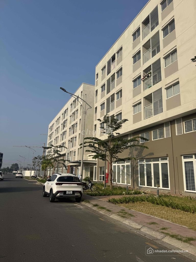 Nhà hàng - Khách sạn: Shophouse Khối đế  Chung cư Nam Long 2 Central Lake