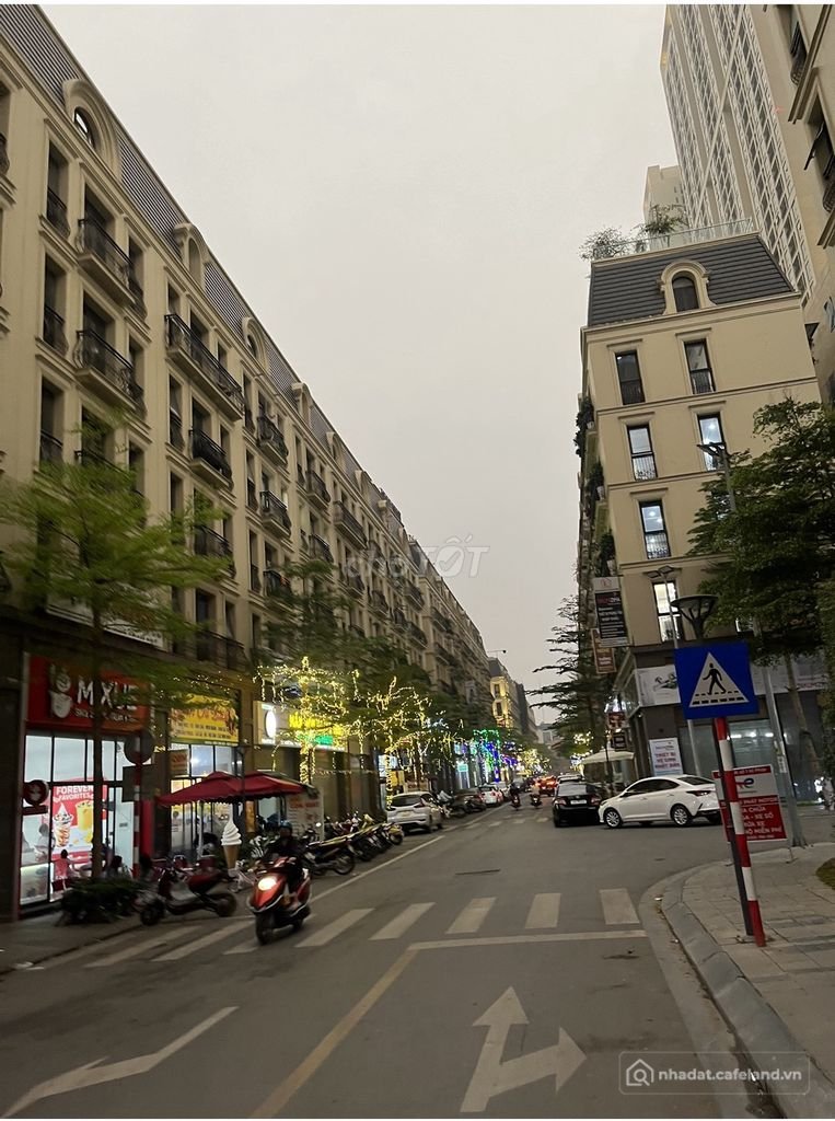 Văn phòng: Cho thuê gấp BT tại TSQ Galaxy, Hà Đông, 500m2, có thể làm khách sạn.