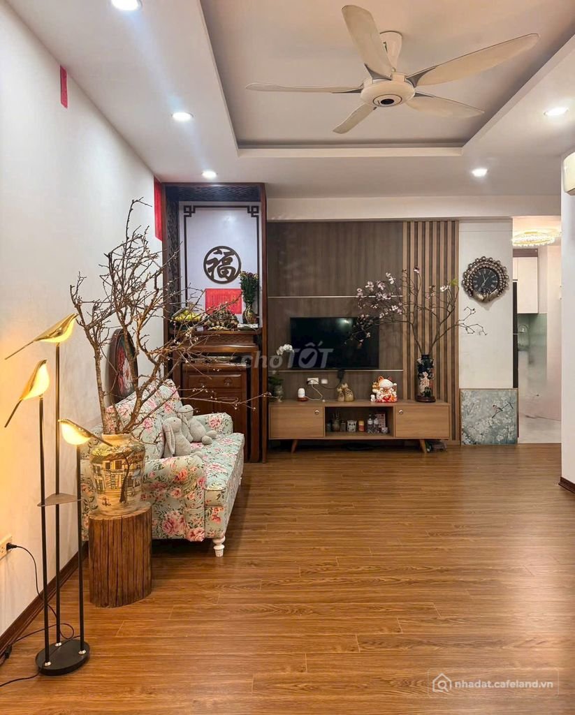 Bán căn hộ chung cư: Chính chủ bán Chung cư 72m2 m tại Chung cư NO-08 Giang Biên