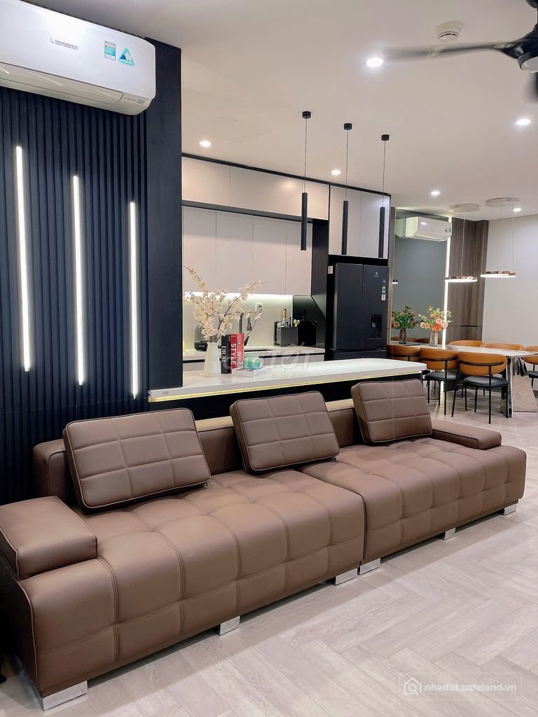 Bán căn hộ chung cư: Bán căn hộ 120m2 tk 4PN khu Mễ Trì Hạ, Nam Từ Liêm, Giá 9.2