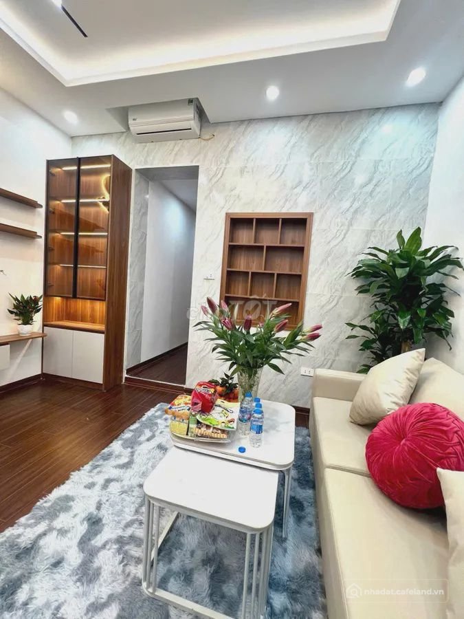 Bán căn hộ chung cư: CẦN BÁN CĂN TẬP THỂ GẦN PHỐ NGUYỄN TRÃI