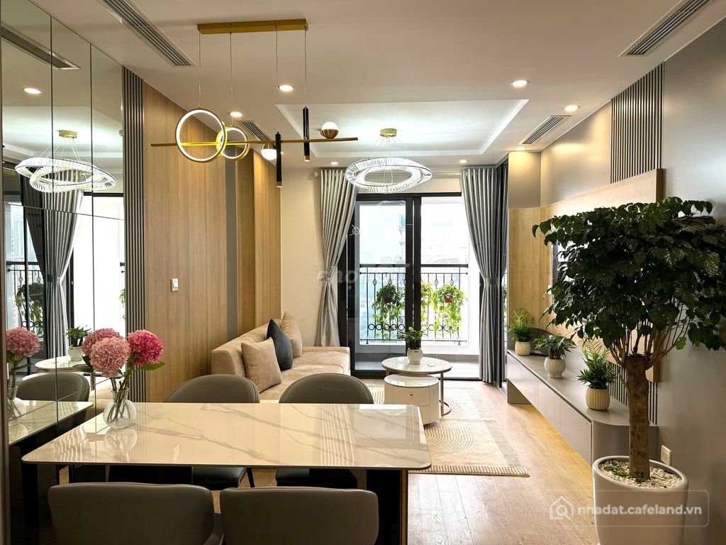 Bán căn hộ chung cư: Em Trang cư dân bán căn hộ tại CC Florence Mỹ Đình, view đẹ